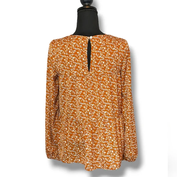 Pink Lily Cinnamon 3 Tiered Floral Blouse Woman's Size (S) - Picture 2 of 7